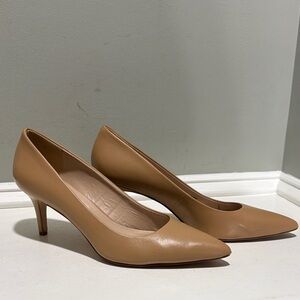 Essex Lane Tan Women's Pumps-size 10M